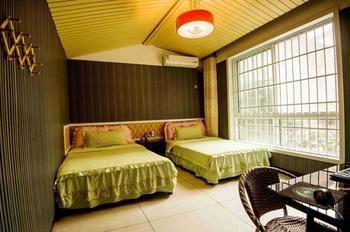 Shuangshuang Home Fenghuang Hongqiao Branch ภายนอก รูปภาพ