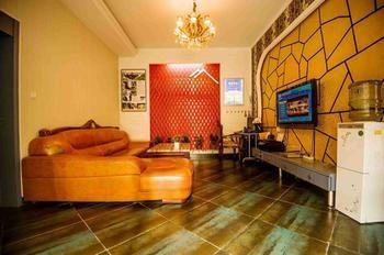 Shuangshuang Home Fenghuang Hongqiao Branch ภายนอก รูปภาพ